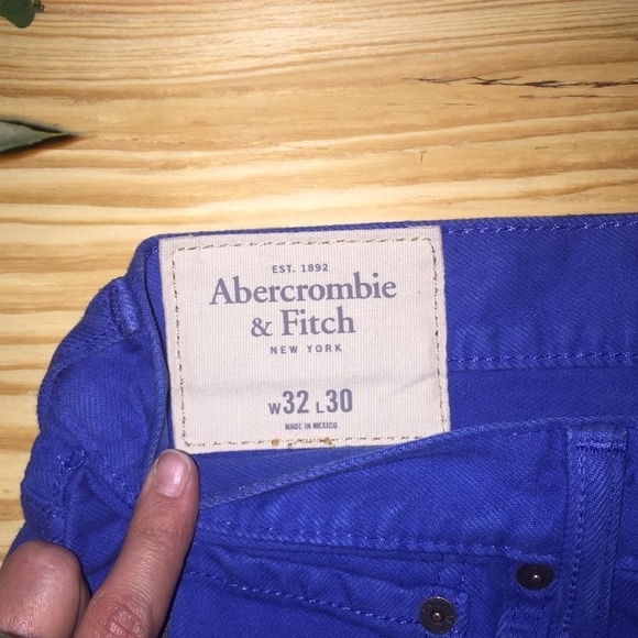 EUC ABERCROMBIE AND FITCH - Picture 2 of 7